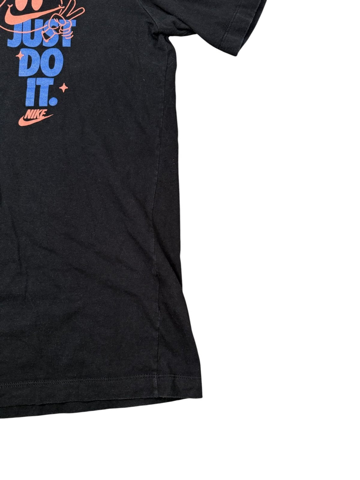 Nike Just Do It T-Shirts Graphic Peace Bucket Hat Black Tee Small