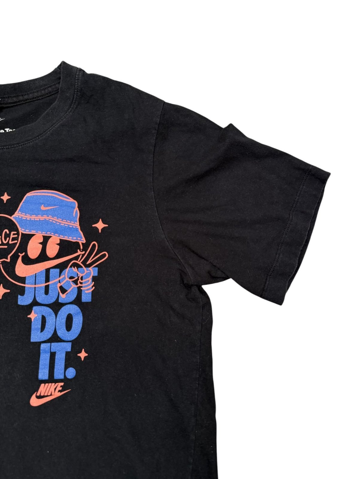 Nike Just Do It T-Shirts Graphic Peace Bucket Hat Black Tee Small
