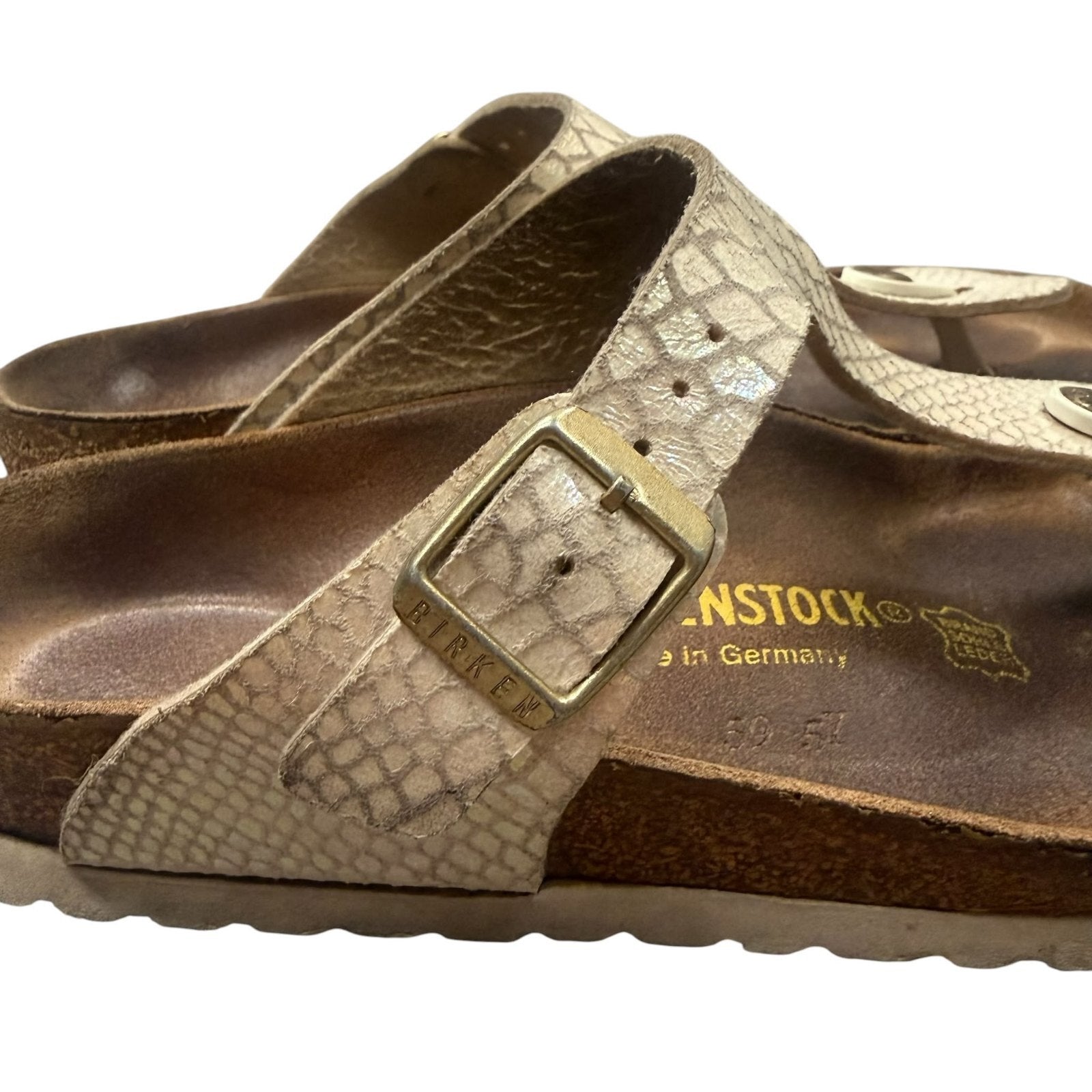 Birkenstock Gizeh Sandals Pearl White Iridescent Snake Print Size 6